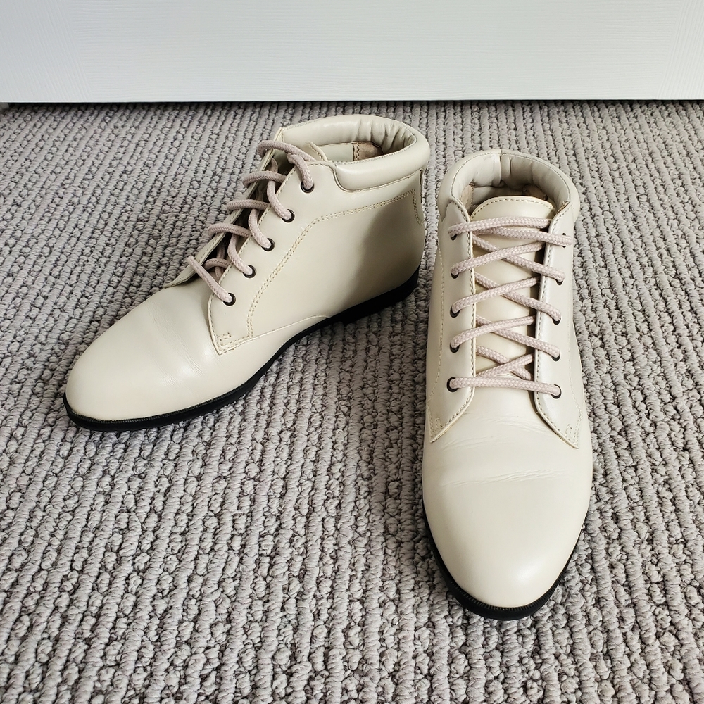 Vintage ankle booties